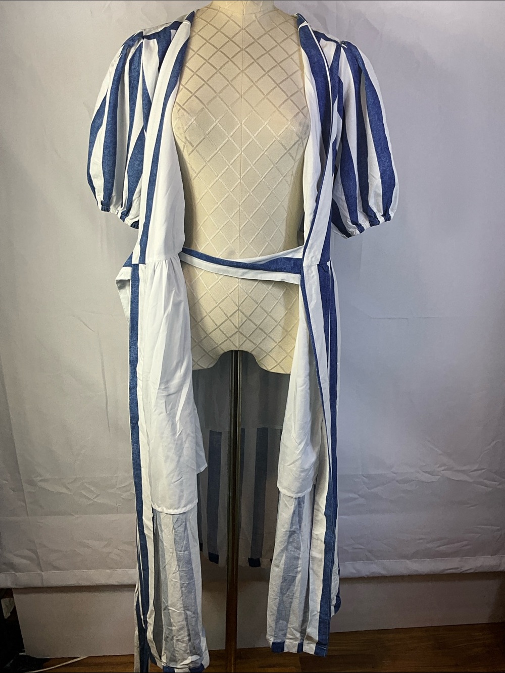 Chartou Puff Short Sleeve Belted Wrap Long Midi Dress With Pockets Size Small - Picture 3 of 5